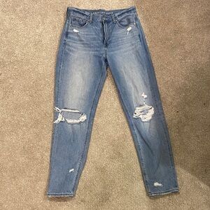 American Eagle Outfitters Women's Light Blue Ripped Skinny Jeans (long) size 6